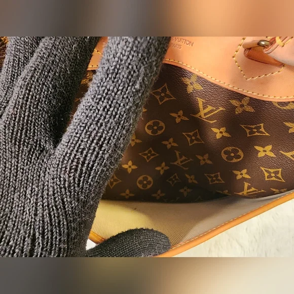 ❌️SOLD❌️ Louis Vuitton Deauville monogram handbag Date Code MB0072 - Picture 8 of 13